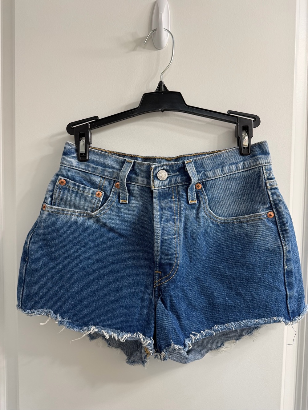 Levi 501 Denim Shorts Size 24